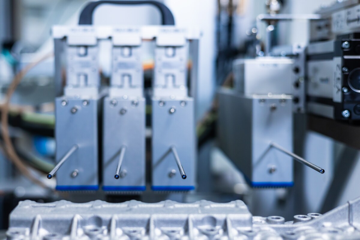 Sistem Visionline B5 în timpul inspecției interioare cu senzori optici avansați