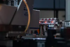 Visionline B5 - control dimensional fără contact pentru piese industriale