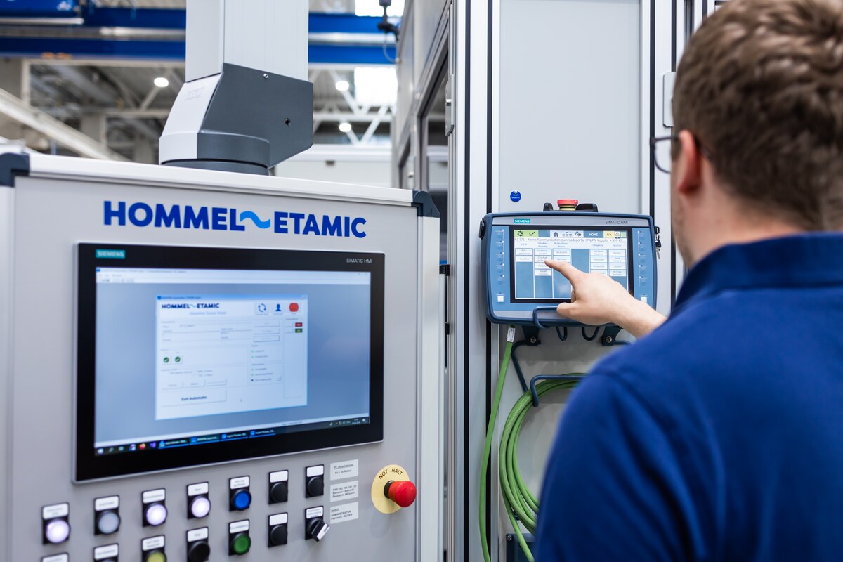 Măsurare simultană pe mai multe suprafețe cu Visionline - inspecție complet automatizată