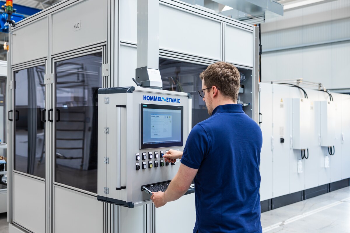 Scanare multisenzor de înaltă rezoluție pentru detecția imperfecțiunilor minore