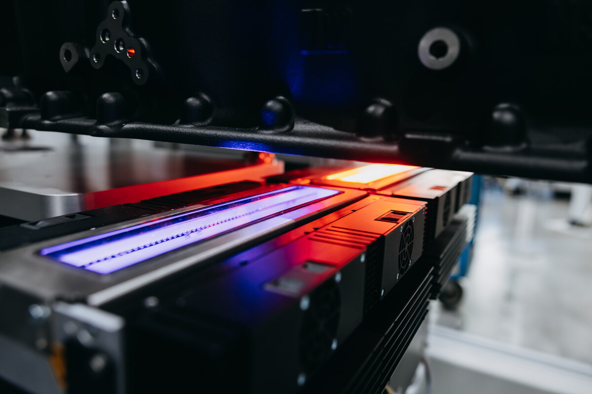 Scanare optică a blocului motor cu senzor Visionline F100S - inspecție de suprafață ultra-rapidă pe 100 mm