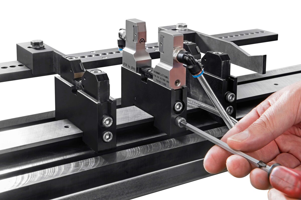 Montaj AG380 - stație de mare capacitate