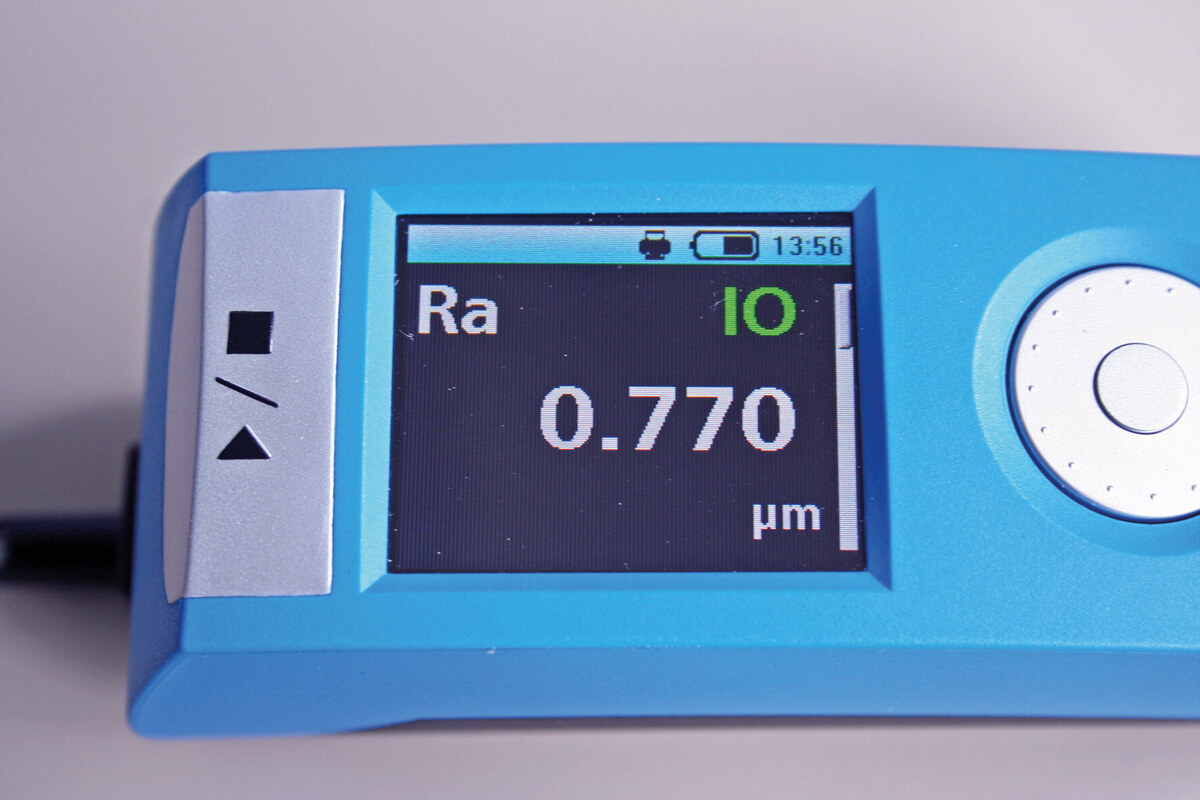 Afișaj color intuitiv Waveline W5 cu valoarea Ra
