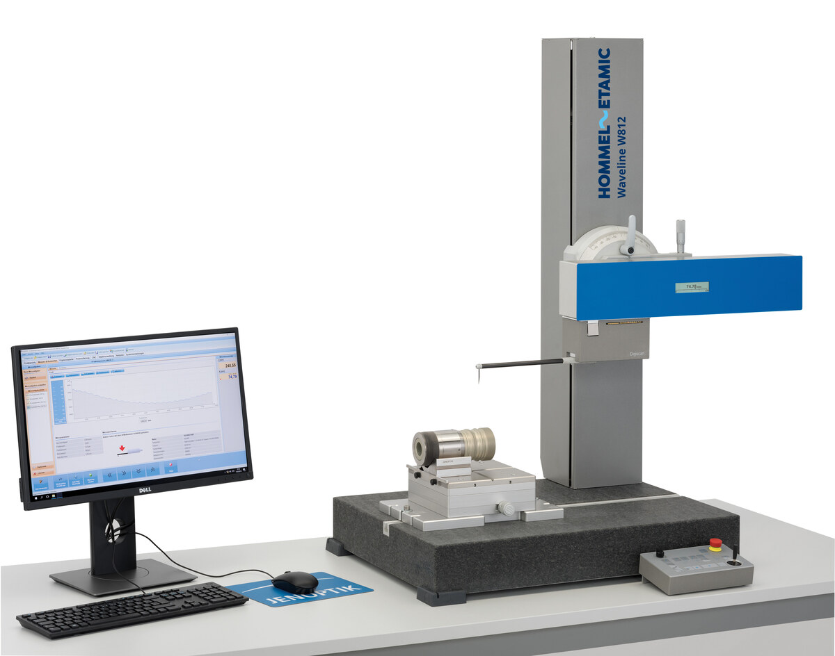 Detaliu crop al interfeței și sondei pe Waveline W812 Digiscan