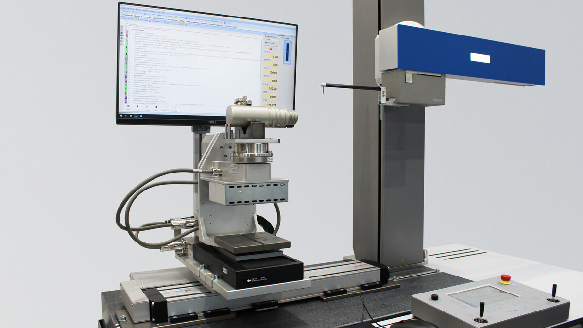 Prindere și poziționare piesă pe stația Waveline W812C Digiscan